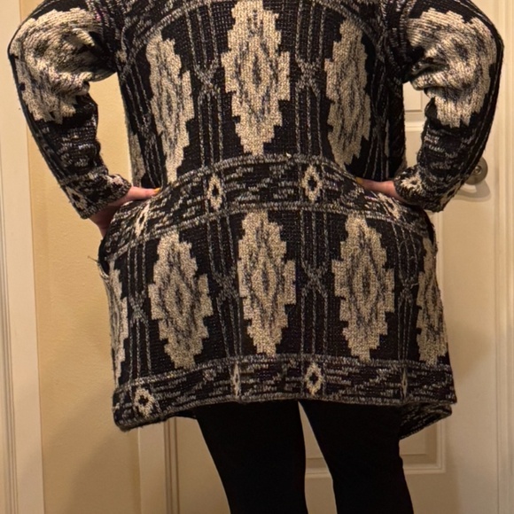 Lucky Brand Black & Cream Aztec Open-Front Cardigan 🖤🤍 - Picture 5 of 5